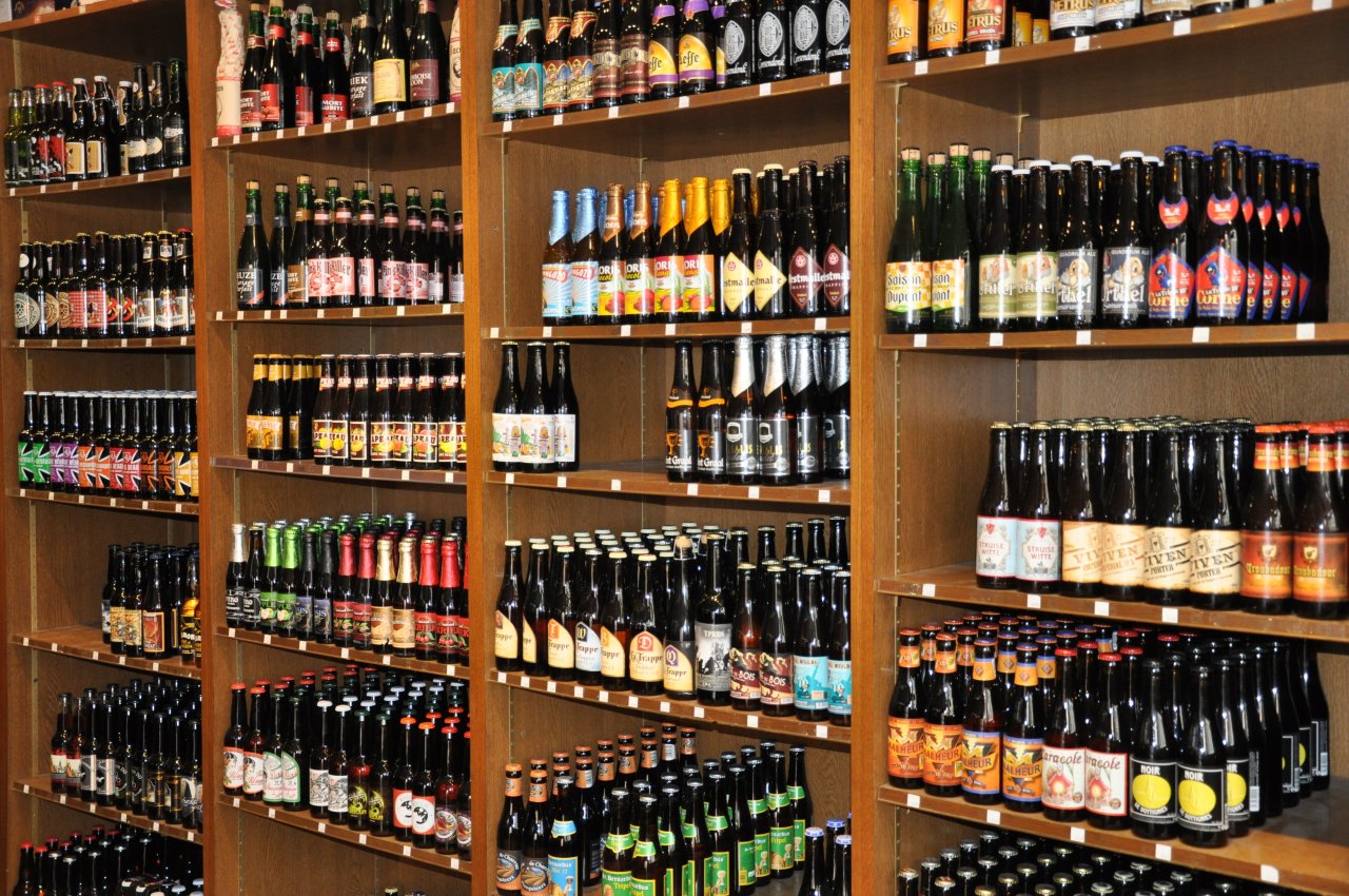 Tütün məmulatları və alkoqollu içkilərin aksiz dərəcələri ARTIRILACAQ