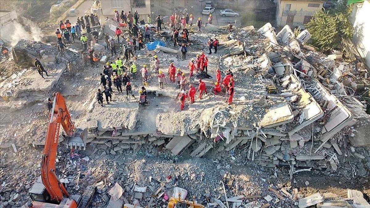 Türkiyədə daha bir zəlzələ oldu - FOTO