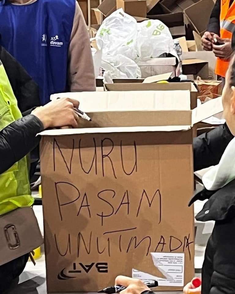 Türkiyə səfirindən Bakıdakı yardım kampaniyası ilə bağlı PAYLAŞIM - FOTO  - foto 2