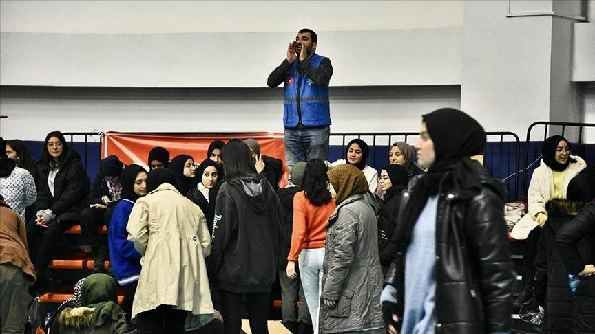 Türkiyədə təhsil alan tələbələrimiz zəlzələyə görə səfərbər OLDU - FOTO
