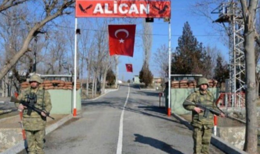 30 ildir bağlı olan Ermənistan Türkiyə sərhədi AÇILDI - VİDEO 30 ildir bağlı olan Ermənistan Türkiyə sərhədi AÇILDI - VİDEO