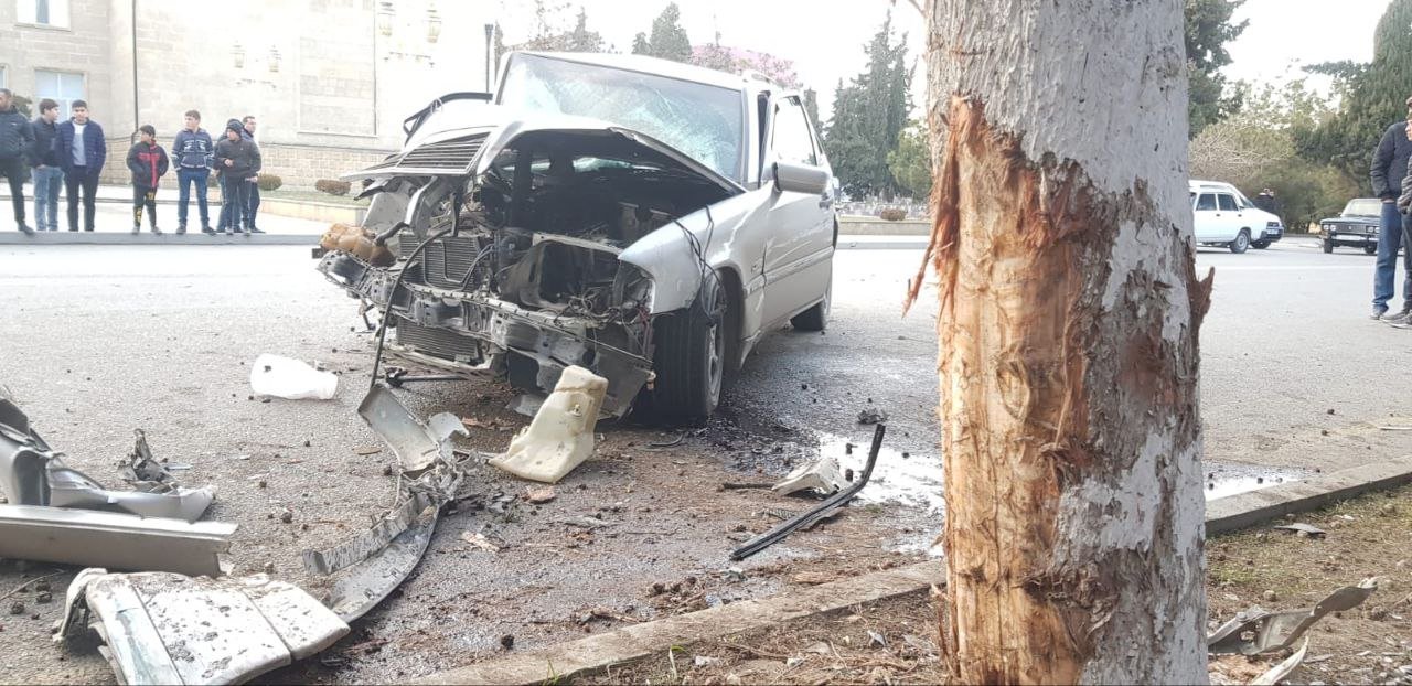 Ucarda 3 minik maşını toqquşdu - 3 nəfər xəsarət alıb - FOTO