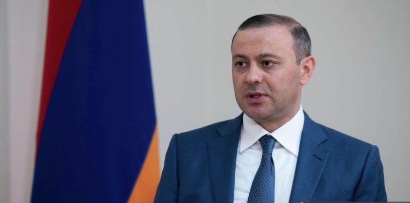 Ermənistan Xankəndi ilə Bakı arasındakı müzakirələrin tərəfdarıdır - Armen Qriqoryan Ermənistan Xankəndi ilə Bakı arasındakı müzakirələrin tərəfdarıdır - Armen Qriqoryan