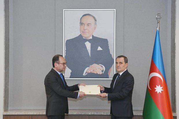 Ceyhun Bayramov Bolqarıstanın səfirini QƏBUL ETDİ - FOTO Ceyhun Bayramov Bolqarıstanın səfirini QƏBUL ETDİ - FOTO