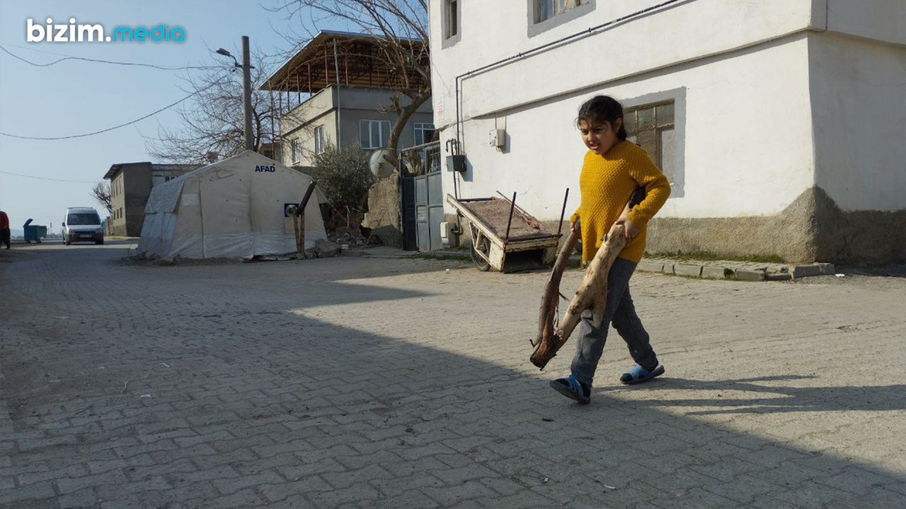 “Şəhərdə hələ də şok yaşanır, evlərimizə girə bilmirik” - Fəlakət zonasından XÜSUSİ REPORTAJ - foto 5