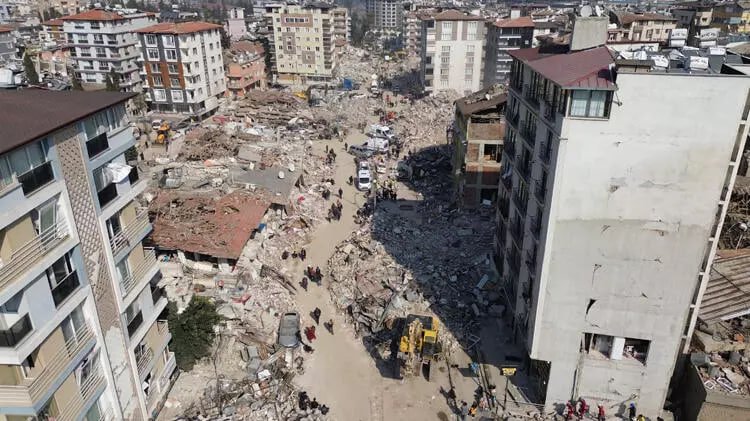 Türkiyədə zəlzələ qurbanlarının sayı 48 minə YAXINLAŞIR 