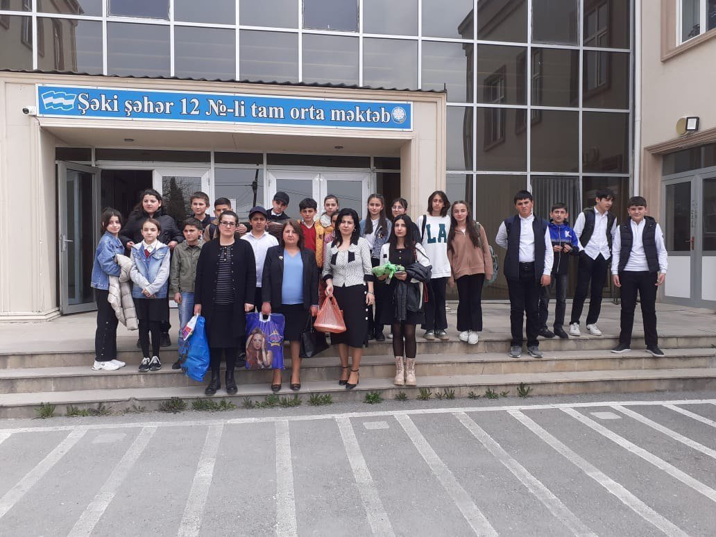 Şəki məktəbliləri Novruz bayramını şəhid ailələri ilə KEÇİRDİLƏR - FOTO 
