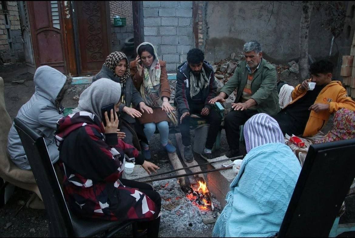 İranda zəlzələ qurbanlarının sayı 165-ə ÇATDI 
