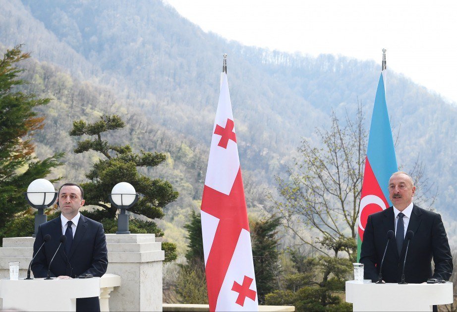 İlham Əliyev və İrakli Qaribaşvili mətbuata birgə bəyanatla çıxış ediblər - FOTO/VİDEO
