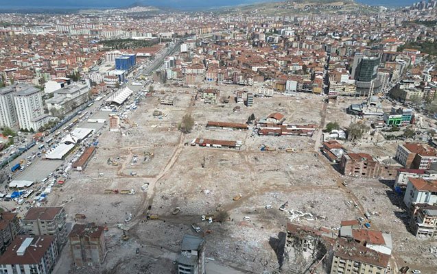 Türkiyədə zəlzələ bölgəsindəki dağıntıların 70 faizi təmizlənib - FOTO 
