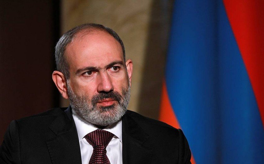 Paşinyana çətir atan qadına ittiham irəli sürülüb