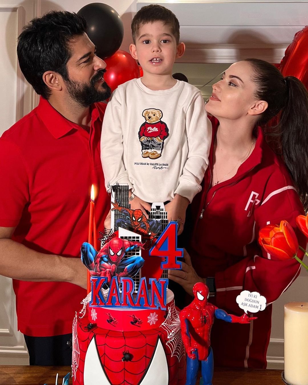 Fahriye və Burakdan övladlarına doğum günü SÜRPRİZİ - FOTO  - foto 6
