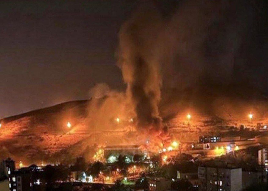 Tehran bazarında YANĞIN  