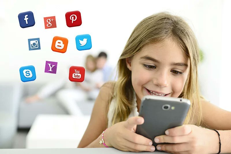 Uşaqların sosial mediadan istifadə məsələsi yenidən gündəmdə: NƏLƏRİ DƏYİŞMƏK OLAR? Uşaqların sosial mediadan istifadə məsələsi yenidən gündəmdə: NƏLƏRİ DƏYİŞMƏK OLAR?