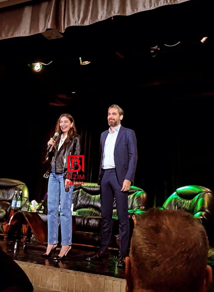 Kadir-Neslihan cütlüyü Bakıda tələbələrlə GÖRÜŞDÜ - FOTO/VİDEO - foto 1