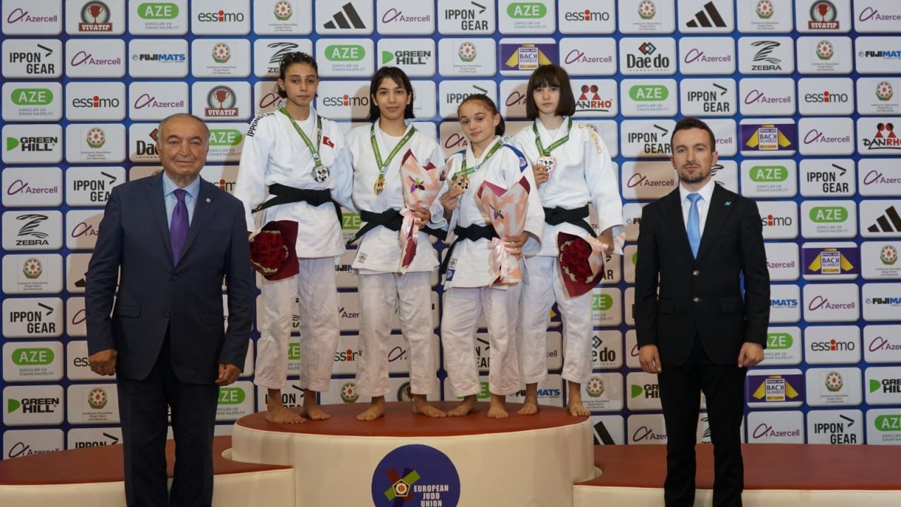 Cüdoçularımız Avropa Kubokunda 16 medal qazandı - FOTO