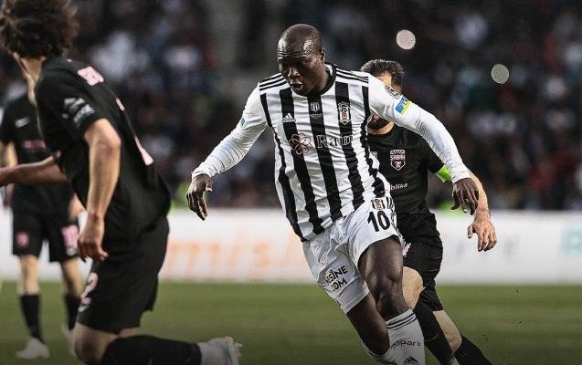 Yoldaşlıq oyunu sülhlə BİTDİ: HESAB 3:3 - VİDEO Yoldaşlıq oyunu sülhlə BİTDİ: HESAB 3:3 - VİDEO