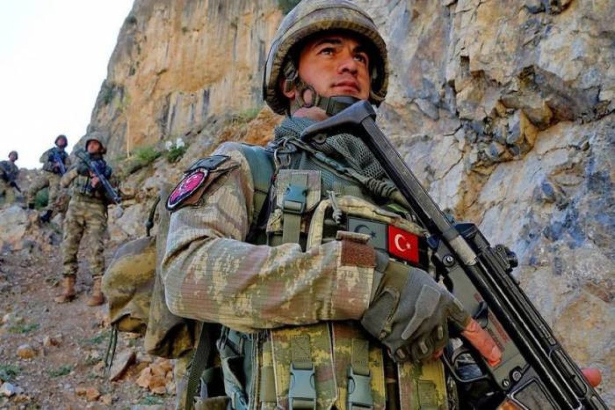 Türkiyə ordusu Suriyanın şimalında daha beş terrorçunu MƏHV EDİB 