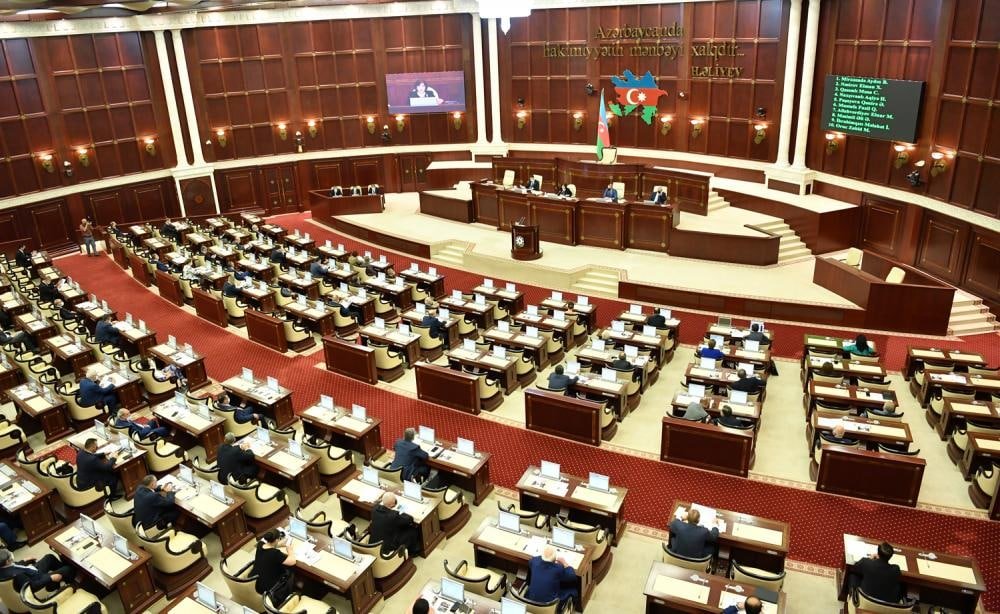 Milli Məclisin iclası BAŞLADI Milli Məclisin iclası BAŞLADI