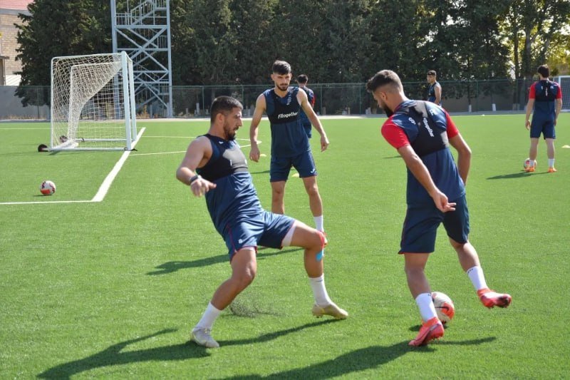“Şamaxı”dan ayrılan futbolçu xaricə gedir