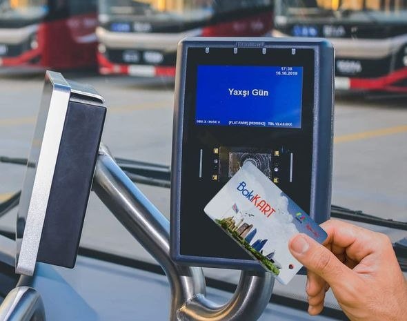 Avtobuslarda nağdsız ödəniş üçün yeni MOBİL TƏTBİQ Avtobuslarda nağdsız ödəniş üçün yeni MOBİL TƏTBİQ