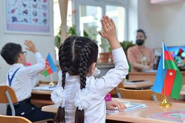 Bizim.Media-nın qaldırdığı məsələ HƏLLİNİ TAPDI – İmtahandan kəsilən azyaşlı 1-ci sinfə qəbul EDİLDİ 