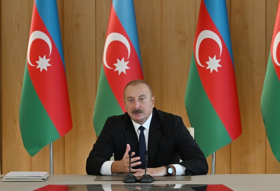 Prezidentin sədrliyi ilə müşavirə KEÇİRİLDİ - FOTO/VİDEO