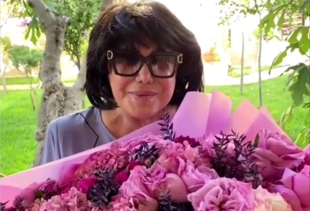 Mədəniyyət nazirindən Flora Kərimovaya doğum günü HƏDİYYƏSİ – VİDEO Mədəniyyət nazirindən Flora Kərimovaya doğum günü HƏDİYYƏSİ – VİDEO