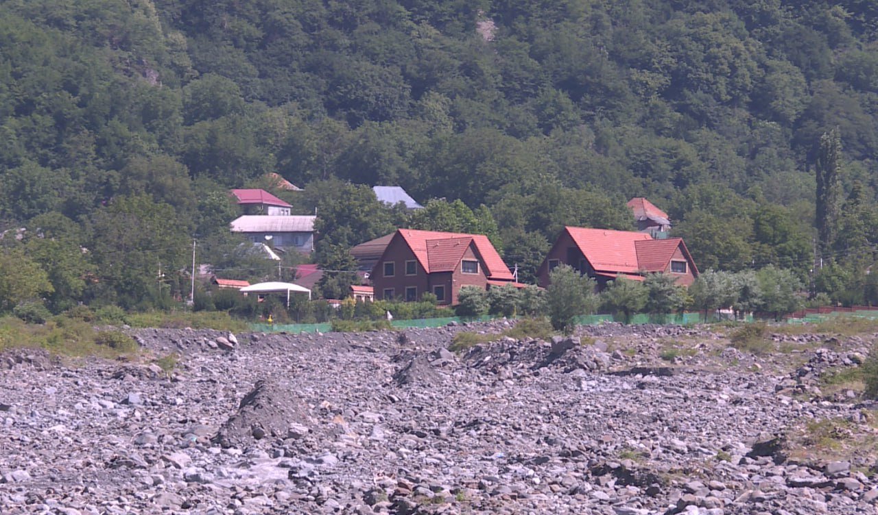 Qaxda meşədə itkin düşən şəxsin kimliyi BİLİNDİ - FOTO - foto 2