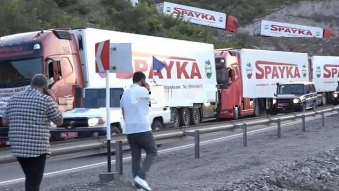Ermənistanın TIR ŞOUSU – “Məqsəd yardım göndərməkdirsə, niyə qısa yoldan imtina edir?”