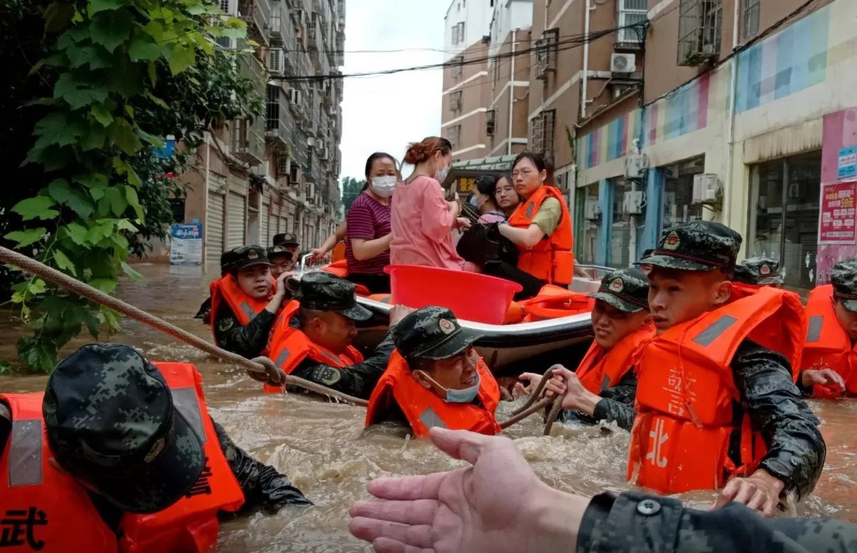 Çində güclü daşqınlar olub, ölənlər var