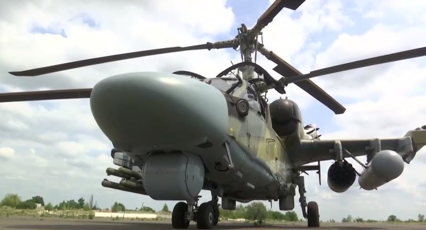 Rusiya K-52 Alliqator helikopterləri ilə HÜCUMA KEÇDİ - VİDEO 