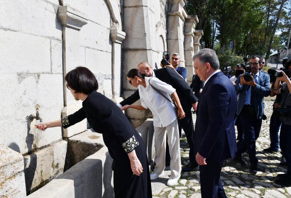 Azərbaycan və Özbəkistan prezidentləri xanımları ilə Şuşaya SƏFƏR ETDİLƏR - YENİLƏNİB - FOTO - foto 9