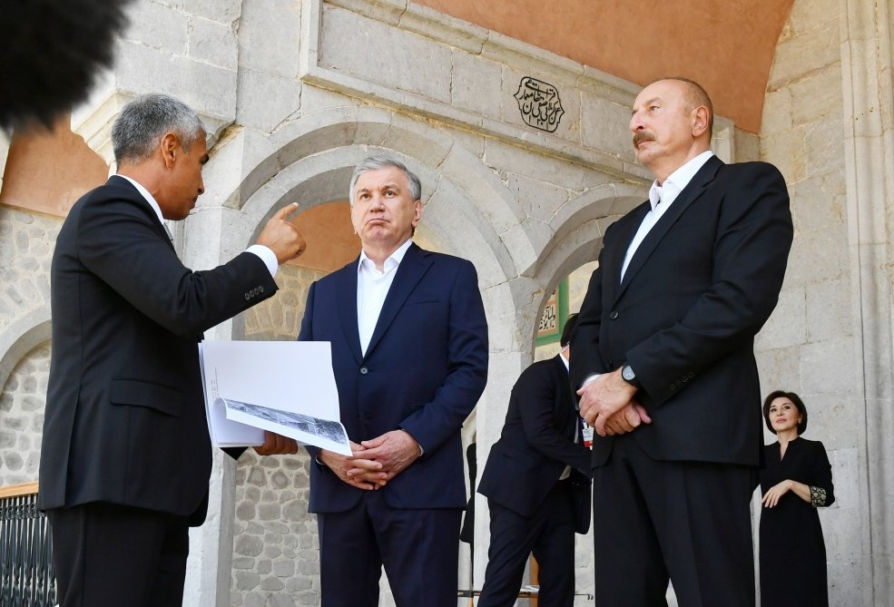 Azərbaycan və Özbəkistan prezidentləri xanımları ilə Şuşaya SƏFƏR ETDİLƏR - YENİLƏNİB - FOTO - foto 11