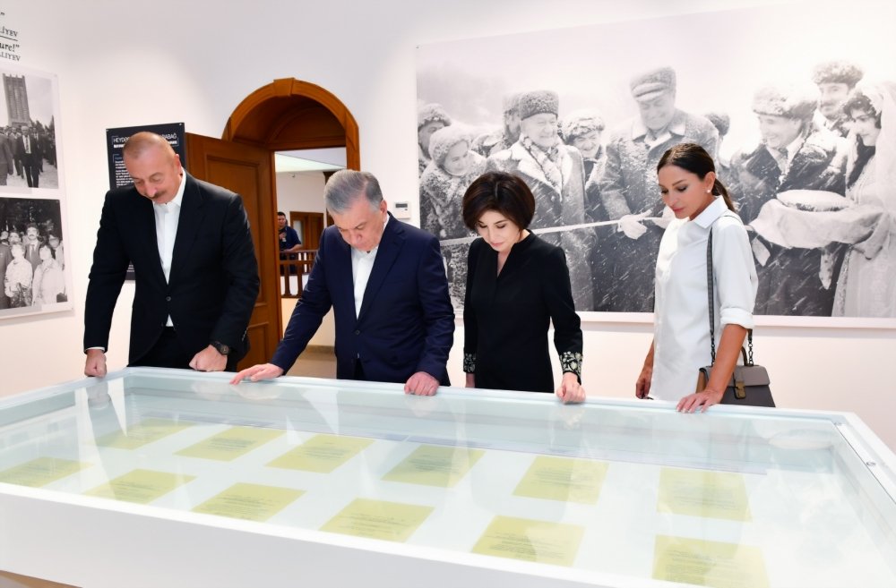 Azərbaycan və Özbəkistan prezidentləri xanımları ilə Şuşaya SƏFƏR ETDİLƏR - YENİLƏNİB - FOTO - foto 7