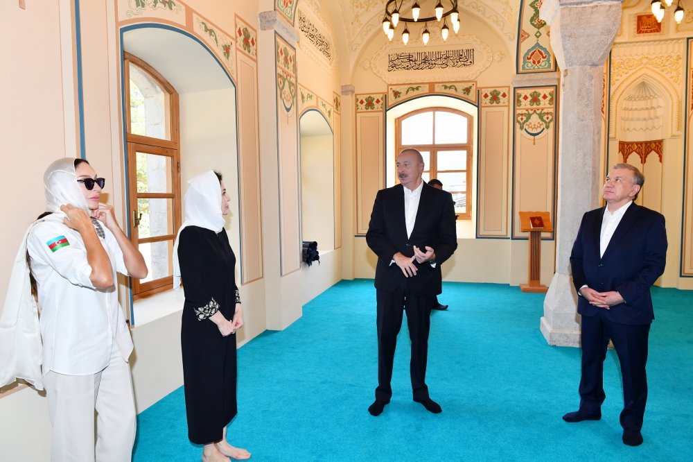 Azərbaycan və Özbəkistan prezidentləri xanımları ilə Şuşaya SƏFƏR ETDİLƏR - YENİLƏNİB - FOTO - foto 4