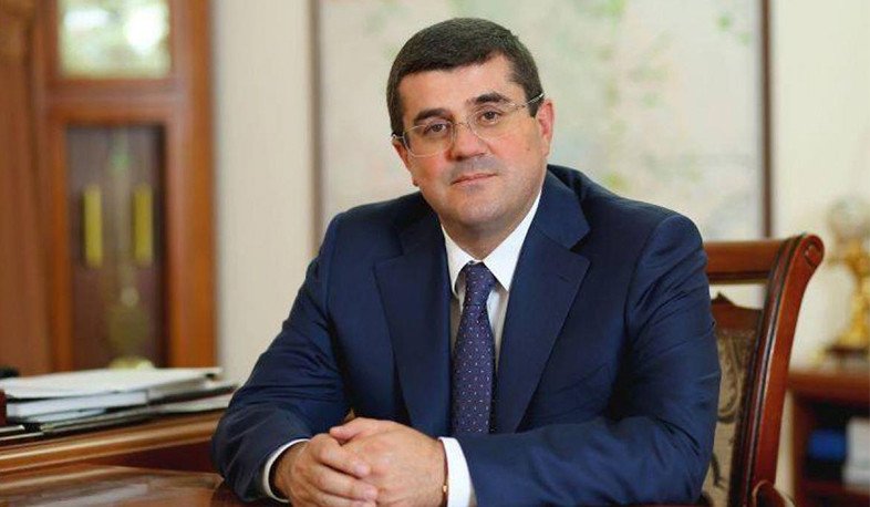 Facebook Qarabağdakı baş separatçının rəsmi səhifəsini sildi Facebook Qarabağdakı baş separatçının rəsmi səhifəsini sildi