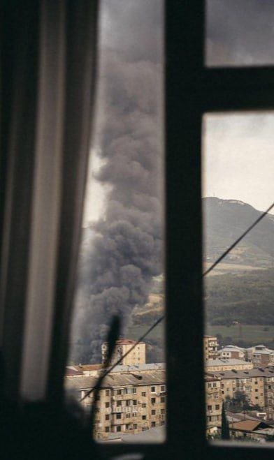 Qarabağı tərk edən ermənilər evləri YANDIRIR – FOTO - foto 1