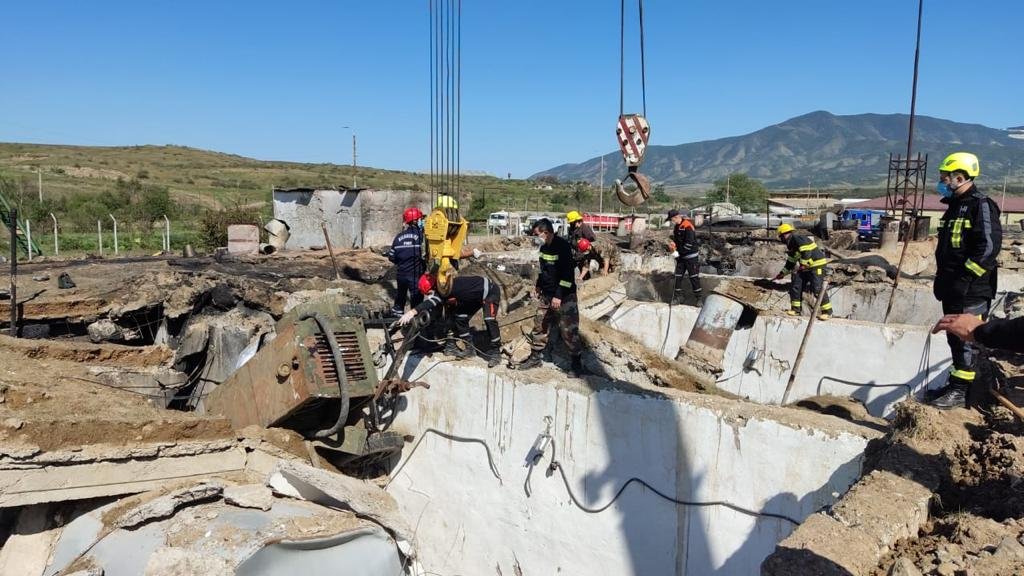 FHN Xankəndidəki yanğın yerindən 48 erməninin cəsədini çıxardı – FOTO/VİDEO 
