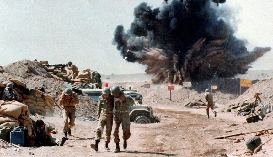 ABŞ İraq və Suriyada İranın hədəflərini VURDU