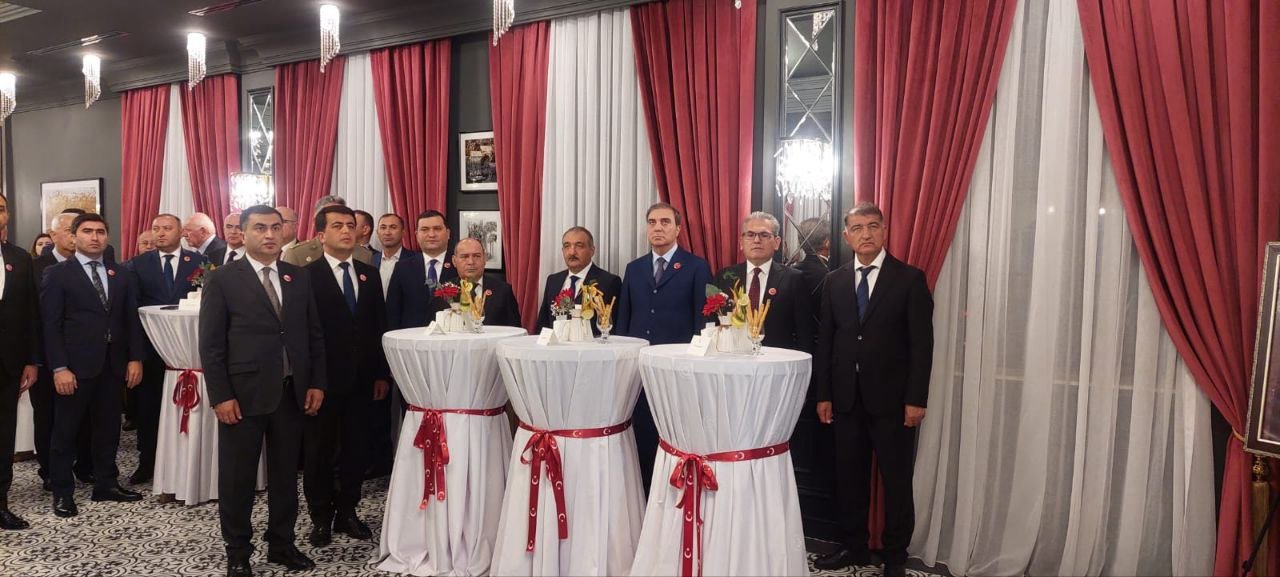 Türkiyə Cümhuriyyətinin 100-cü ildönümü Gəncədə qeyd olundu - FOTO - foto 1