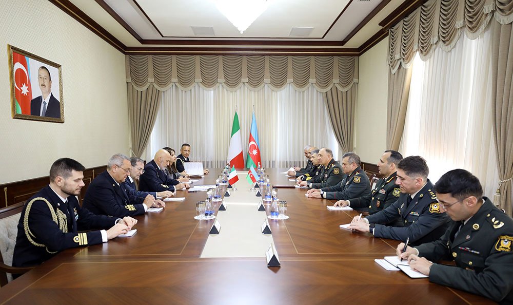 Azərbaycan və İtaliya arasında hərbi əməkdaşlıq MÜZAKİRƏ OLUNDU – FOTO/VİDEO  