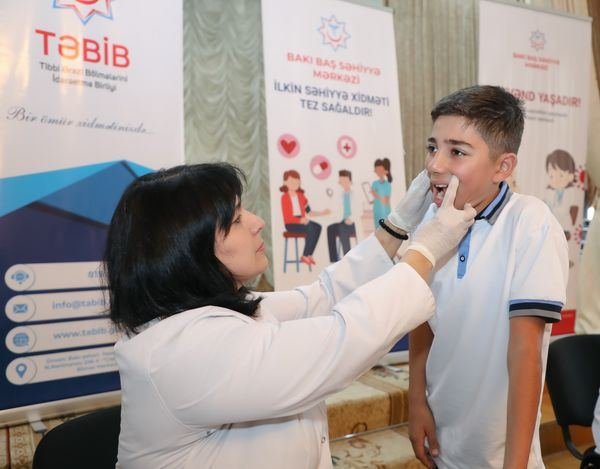 Bakıda məktəblərdə YOXLAMA: Xəstəliklər AŞKARLANIB – FOTO - foto 1