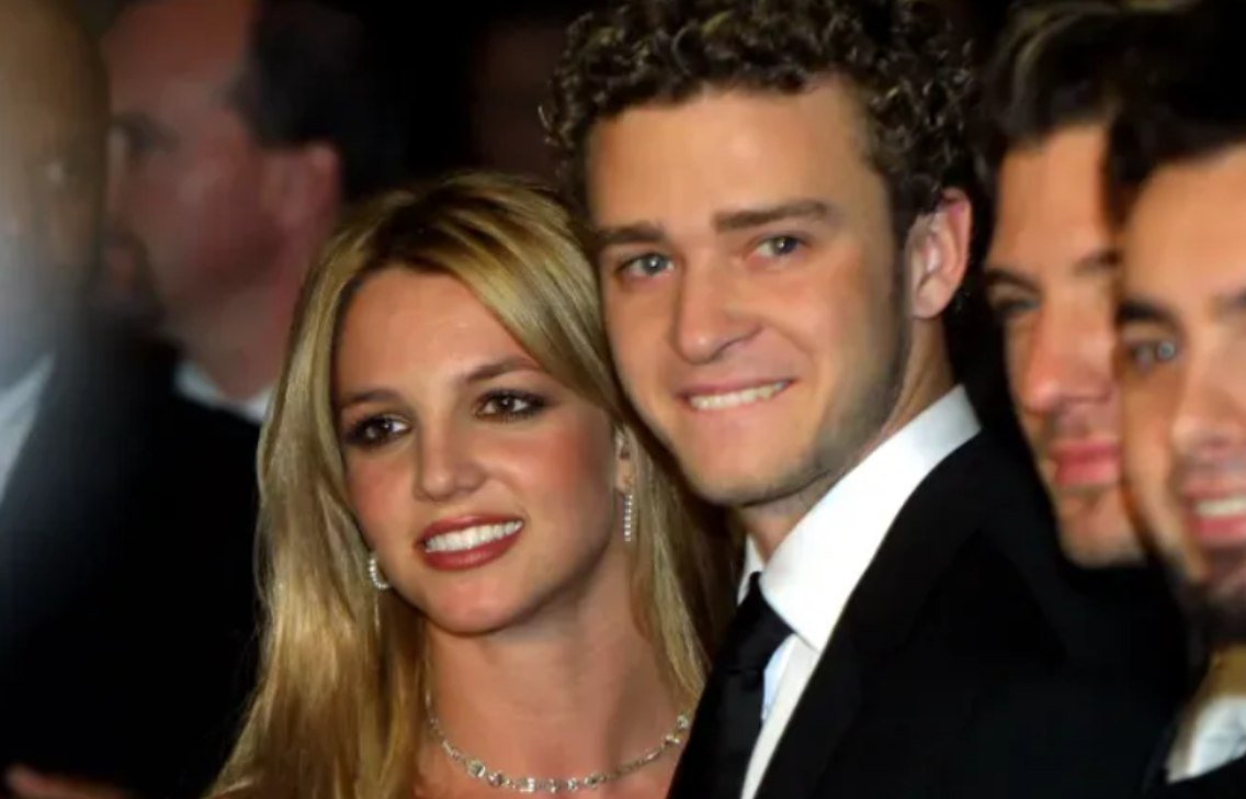 Castin Timberleyk buna görə Britni Spirsi MƏHKƏMƏYƏ VERİR Castin Timberleyk buna görə Britni Spirsi MƏHKƏMƏYƏ VERİR