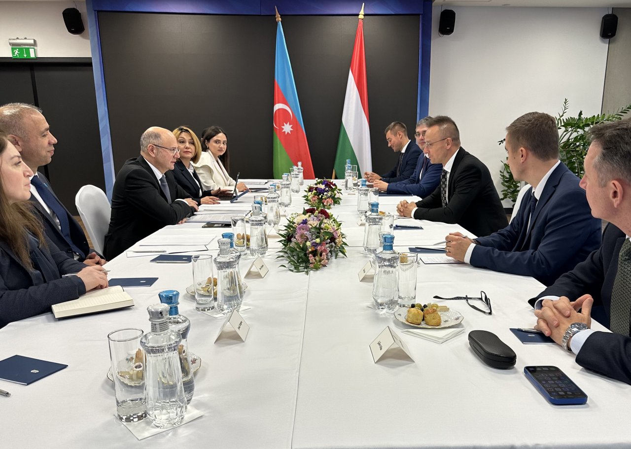 Azərbaycan qazının Macarıstan bazarına çatdırılması məsələsi müzakirə edildi – FOTO - foto 1