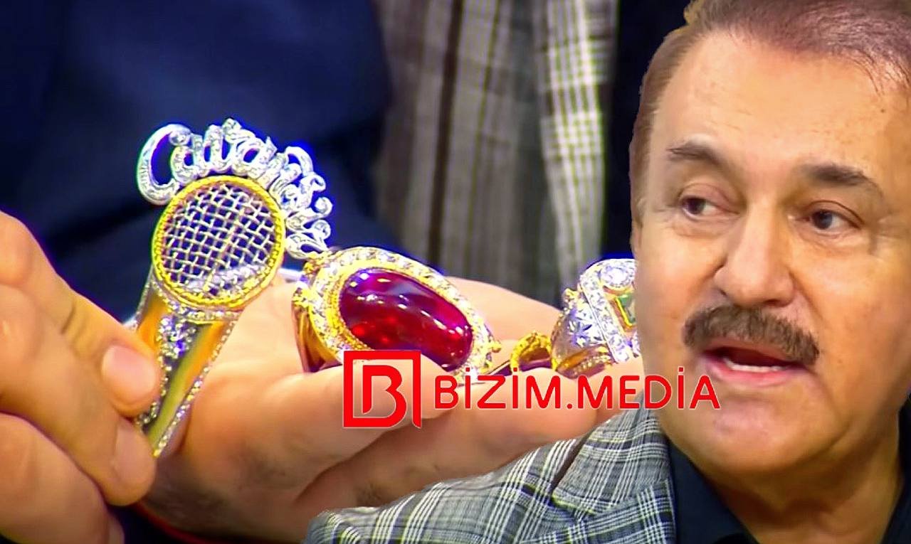 Cavanşir efirdə qızıllarını NÜMAYİŞ ETDİRDİ: “Acından ölsəm də, onları satmaram” – VİDEO Cavanşir efirdə qızıllarını NÜMAYİŞ ETDİRDİ: “Acından ölsəm də, onları satmaram” – VİDEO