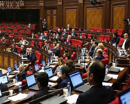 Ermənistanda növbədənkənar parlament seçkiləri keçiriləcək? Ermənistanda növbədənkənar parlament seçkiləri keçiriləcək?