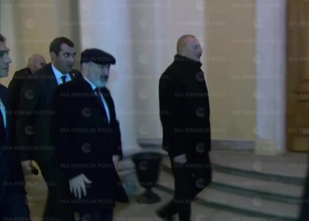 İlham Əliyev və Paşinyan Peterhof sarayını birgə TƏRK ETDİLƏR - VİDEO
