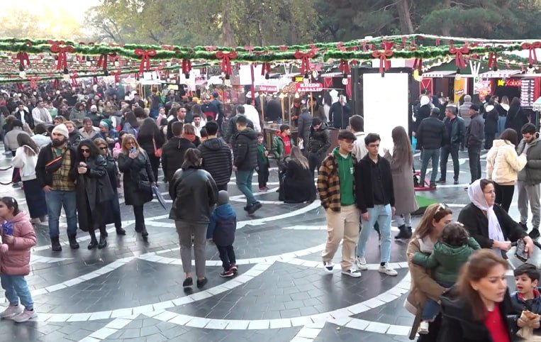 Şəhərimizin qonaqlarının Yeni il təəssüratları – VİDEO
