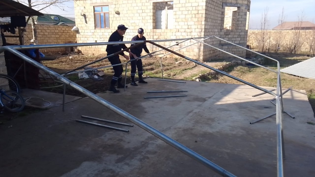 Külək Siyəzəndə evin damını UÇURDU – FOTO/VİDEO - foto 2